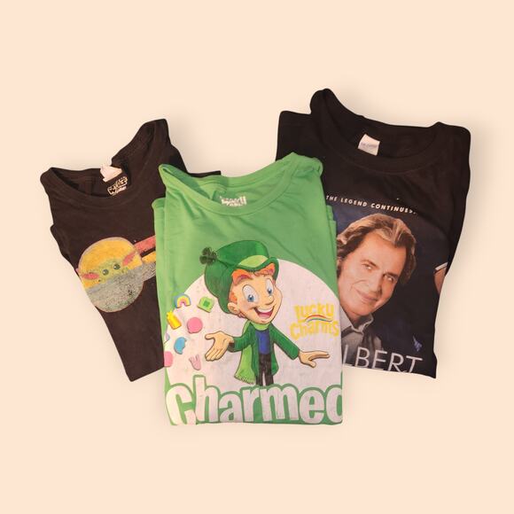 Women's Size Large Bundle - Picture 2 of 6